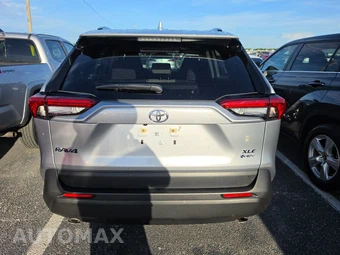 2025 Toyota RAV4 Hybrid XLE - miniatura 5