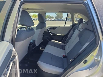 2025 Toyota RAV4 Hybrid XLE - miniatura 13