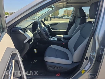 2025 Toyota RAV4 Hybrid XLE - miniatura 7
