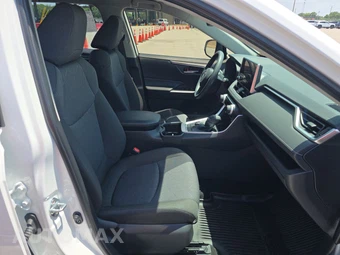 2025 Toyota RAV4 Hybrid XLE - miniatura 8