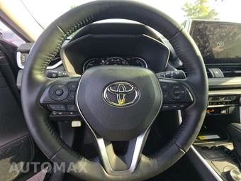 2025 Toyota RAV4 Hybrid XLE - miniatura 10