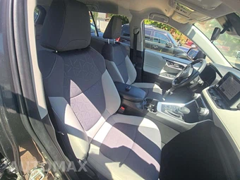 2025 Toyota RAV4 Hybrid XLE - miniatura 18