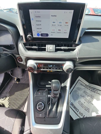 2025 Toyota RAV4 Hybrid XLE - miniatura 11
