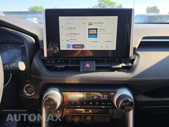 2025 Toyota RAV4 Hybrid XLE - miniatura 11