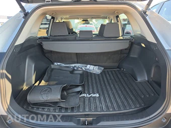 2025 Toyota RAV4 Hybrid XLE - miniatura 16