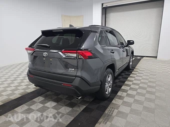 2025 Toyota RAV4 Hybrid XLE - miniatura 4