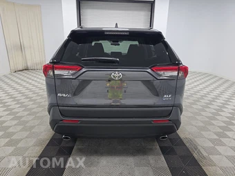 2025 Toyota RAV4 Hybrid XLE - miniatura 5