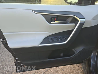 2025 Toyota RAV4 Hybrid XLE - miniatura 9