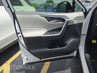 2025 Toyota RAV4 Hybrid XLE - miniatura 15