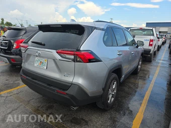 2025 Toyota RAV4 Hybrid XLE - miniatura 4