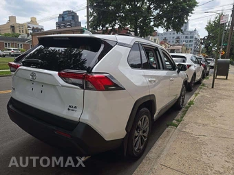 2025 Toyota RAV4 Hybrid XLE Premium - miniatura 3