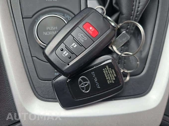 2025 Toyota RAV4 Hybrid XLE Premium - miniatura 8