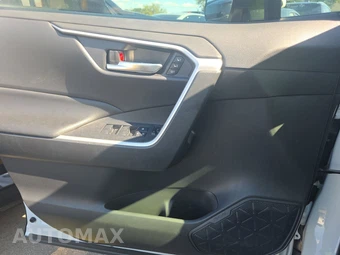 2025 Toyota RAV4 Hybrid XLE Premium - miniatura 9