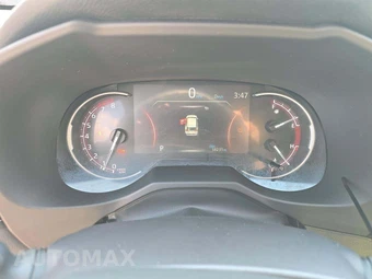 2025 Toyota RAV4 LE - miniatura 6