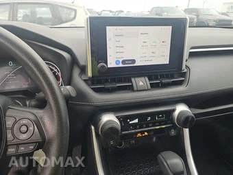 2025 Toyota RAV4 LE - miniatura 11