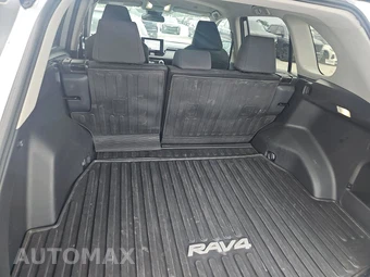 2025 Toyota RAV4 LE - miniatura 16