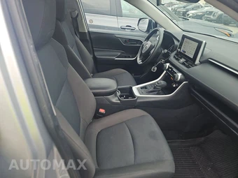 2025 Toyota RAV4 LE - miniatura 8