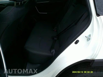 2025 Toyota RAV4 LE - miniatura 19