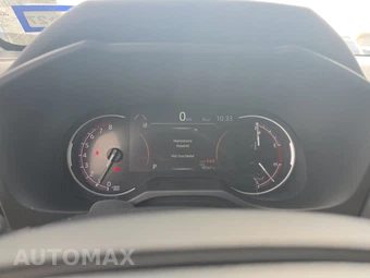 2025 Toyota RAV4 LE - miniatura 12
