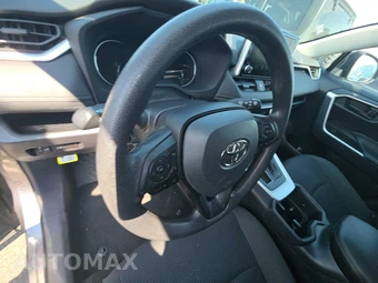 2025 Toyota RAV4 LE - miniatura 10