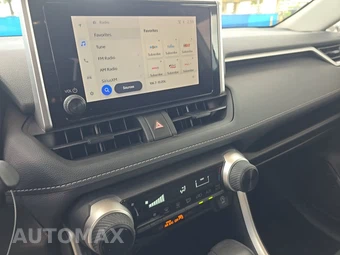 2025 Toyota RAV4 LE - miniatura 11