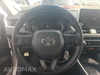 2025 Toyota RAV4 LE - miniatura 10