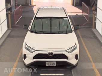 2025 Toyota RAV4 LE - miniatura 2