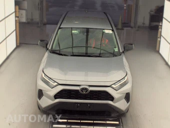 2025 Toyota RAV4 LE - miniatura 2