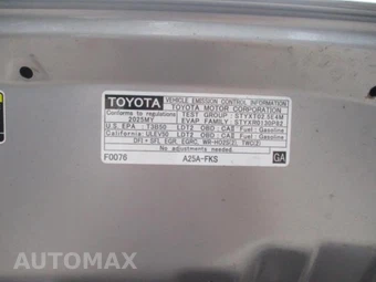 2025 Toyota RAV4 LE – miniatura 16