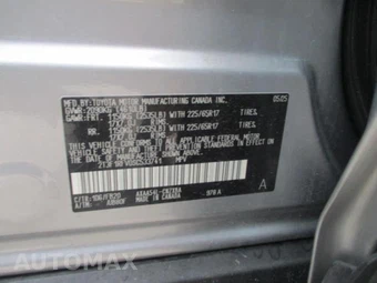 2025 Toyota RAV4 LE – miniatura 6