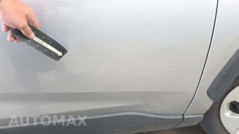 2025 Toyota RAV4 LE - miniatura 22