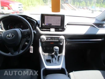 2025 Toyota RAV4 LE - miniatura 12