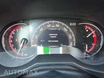 2025 Toyota RAV4 LE – miniatura 12