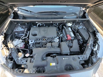 2025 Toyota RAV4 LE – miniatura 15