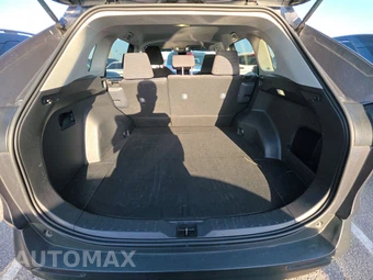 2025 Toyota RAV4 LE – miniatura 16