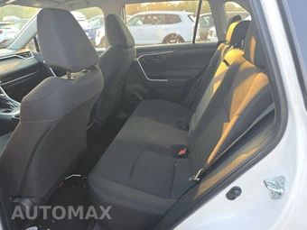 2025 Toyota RAV4 LE - miniatura 13