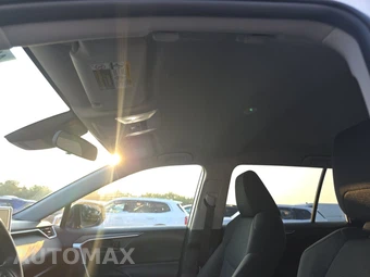 2025 Toyota RAV4 LE - miniatura 19