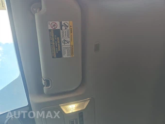 2025 Toyota RAV4 LE - miniatura 21