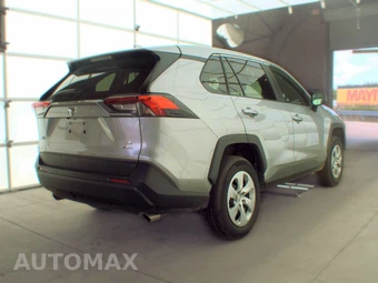 2025 Toyota RAV4 LE - miniatura 4