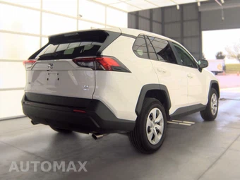 2025 Toyota RAV4 LE - miniatura 4