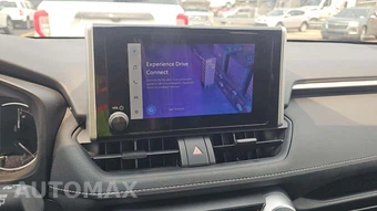 2025 Toyota RAV4 LE - miniatura 17