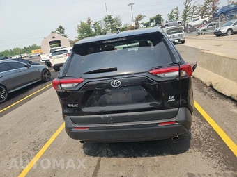 2025 Toyota RAV4 LE - miniatura 5