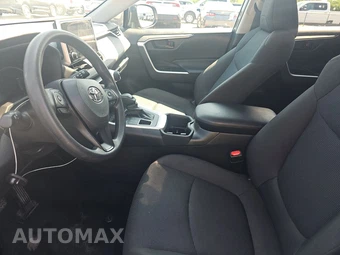 2025 Toyota RAV4 LE - miniatura 7