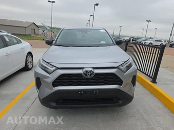 2025 Toyota RAV4 LE - miniatura 2