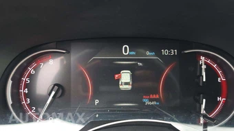 2025 Toyota RAV4 LE - miniatura 18