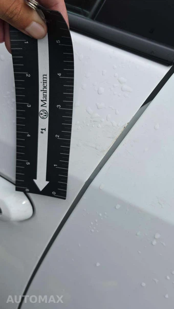 2025 Toyota RAV4 LE - miniatura 20