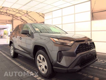 2025 Toyota RAV4 LE - miniatura 3
