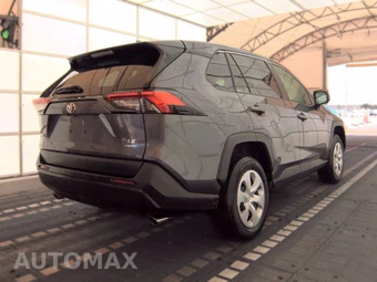 2025 Toyota RAV4 LE - miniatura 4