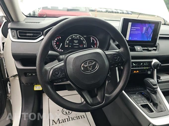 2025 Toyota RAV4 LE - miniatura 10