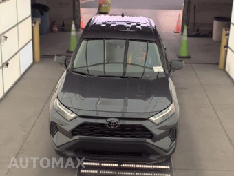 2025 Toyota RAV4 LE - miniatura 2